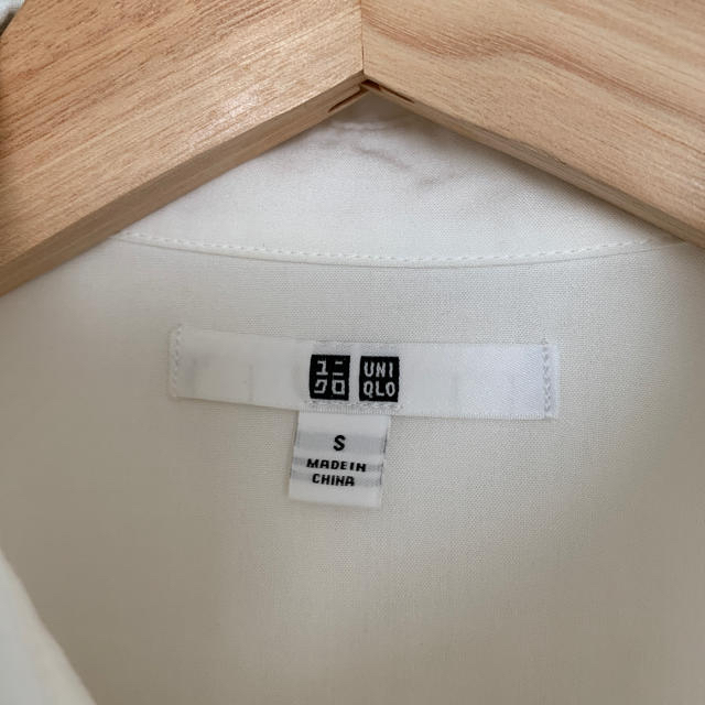 UNIQLO(ユニクロ)のユニクロ 白シャツ レディースのトップス(シャツ/ブラウス(長袖/七分))の商品写真