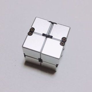 インフィニティキューブ infinity cube ハンドスピナー 無限キューブ(その他)