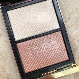 トムフォード(TOM FORD)のTom Ford イルミネイティングパウダーデュオ(フェイスパウダー)