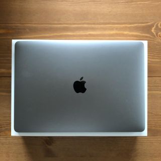 マック(Mac (Apple))のMacBook Air 2018年モデル スペースグレー(ノートPC)