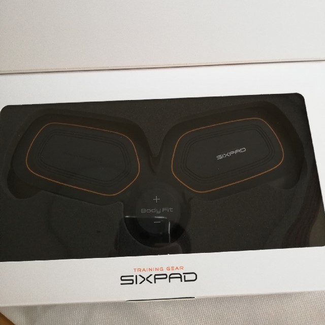 SIXPAD(シックスパッド)のアブズ&ツインボディセット SIXPAD シックスパッド　シックスパック コスメ/美容のダイエット(エクササイズ用品)の商品写真