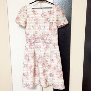 レッセパッセ(LAISSE PASSE)の美品♡デビュードフィオレ♡花柄ワンピース(ミニワンピース)