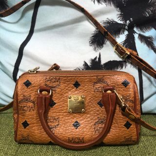 エムシーエム(MCM)のMCM  ポシェット ショルダーバッグ(ショルダーバッグ)