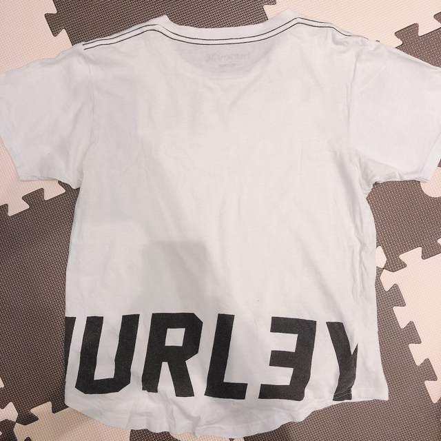 Hurley(ハーレー)の値下げ!!!!1200円⇒750円Hurley☆Tシャツ《白》 レディースのトップス(Tシャツ(半袖/袖なし))の商品写真