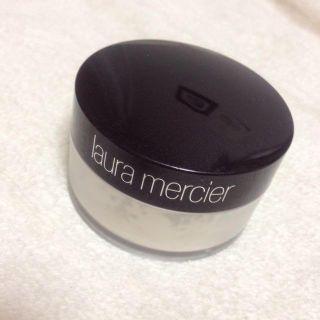 ローラメルシエ(laura mercier)のルースセッティングパウダー(フェイスパウダー)