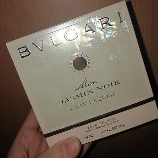 ブルガリ(BVLGARI)のBVLGARI JASMIN NOIR(香水(女性用))