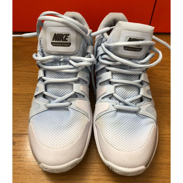 NIKE(ナイキ)のナイキテニスシューズ 水色 ヴェイパー9.5 ツアー 24.5cm スポーツ/アウトドアのテニス(シューズ)の商品写真