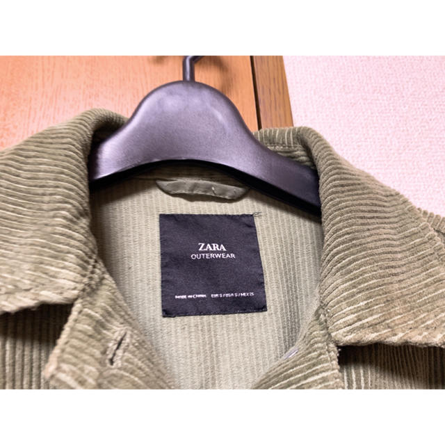 ZARA(ザラ)のZARA コーデュロイジャケット レディースのジャケット/アウター(ミリタリージャケット)の商品写真