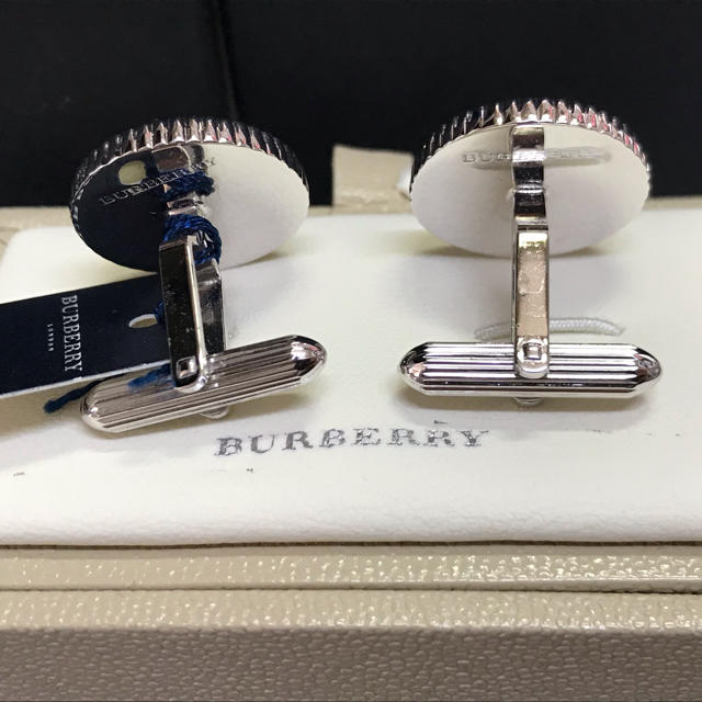 BURBERRY(バーバリー)のバーバリー マザーオブパール カフス カフリンクス メンズのファッション小物(カフリンクス)の商品写真