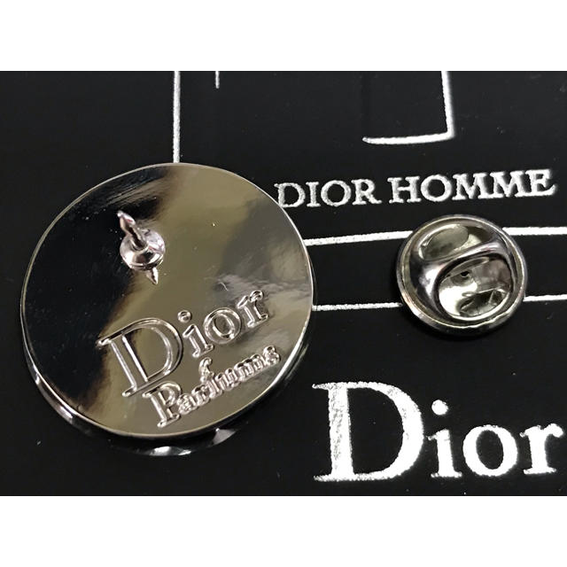 DIOR HOMME(ディオールオム)の限定品 未使用 ディオールオム ラペルピン ピン  メンズのファッション小物(ネクタイピン)の商品写真