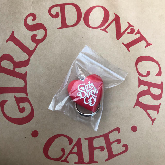 Girls Don't Cry Amazon キーホルダー ハート