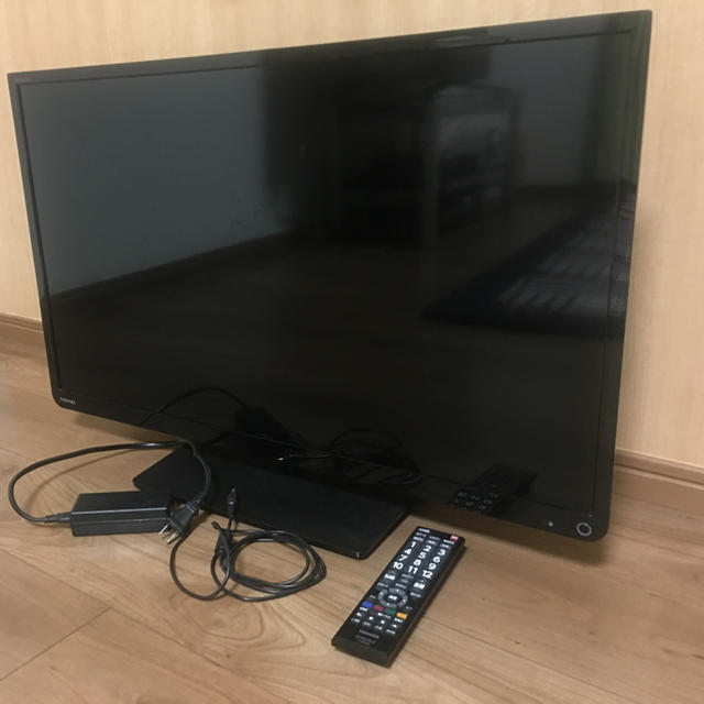 東芝(トウシバ)の32型東芝 レグザ【中古】 スマホ/家電/カメラのテレビ/映像機器(テレビ)の商品写真