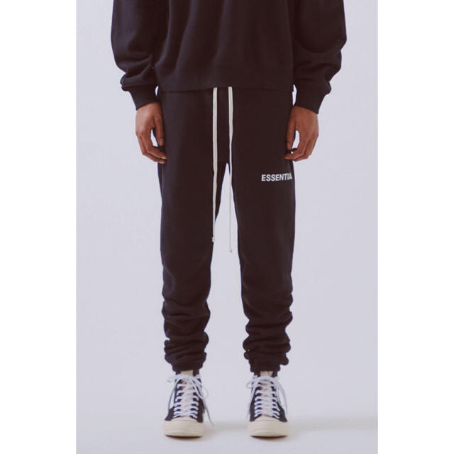 Mサイズ essentials sweat pants