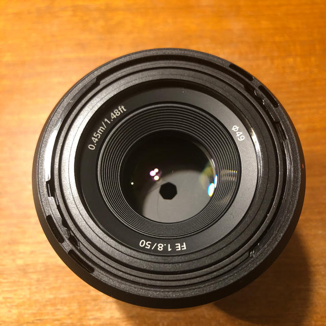SONY(ソニー)のソニー 単焦点レンズ FE 50mm F1.8 SEL50F18F スマホ/家電/カメラのカメラ(レンズ(単焦点))の商品写真