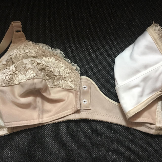 授乳用ブラ 新品 C70 キッズ/ベビー/マタニティのマタニティ(マタニティ下着)の商品写真