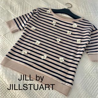 ジルバイジルスチュアート(JILL by JILLSTUART)の美品✴︎JILLSTUART✴︎3Dフラワービジュー 五分袖ボーダートップス(カットソー(長袖/七分))