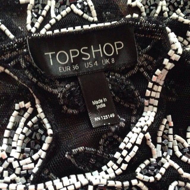 TOPSHOP(トップショップ)のTOPSHOPおしゃれビーズトップス レディースのトップス(その他)の商品写真