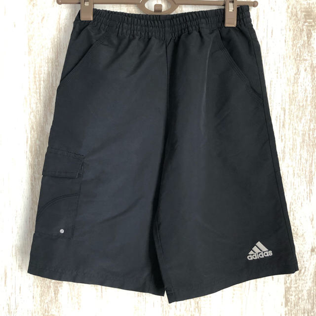 adidas(アディダス)の専用 アディダス ハーフパンツ 150cm キッズ/ベビー/マタニティのキッズ服男の子用(90cm~)(パンツ/スパッツ)の商品写真