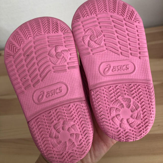 asics(アシックス)の専用です☆ キッズ/ベビー/マタニティのベビー靴/シューズ(~14cm)(サンダル)の商品写真