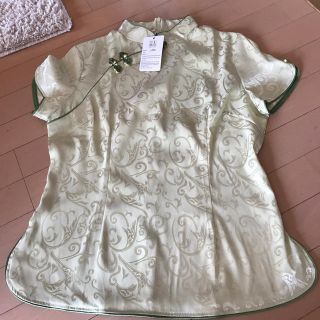 新品 タグ付き チャイナドレス トップス XXL(シャツ/ブラウス(半袖/袖なし))