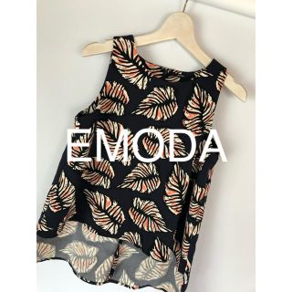 エモダ(EMODA)のemoda リーフ柄タンクトップ(タンクトップ)