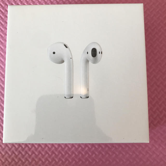 AirPods2 第2世代with Charging Case MV7N2J/A