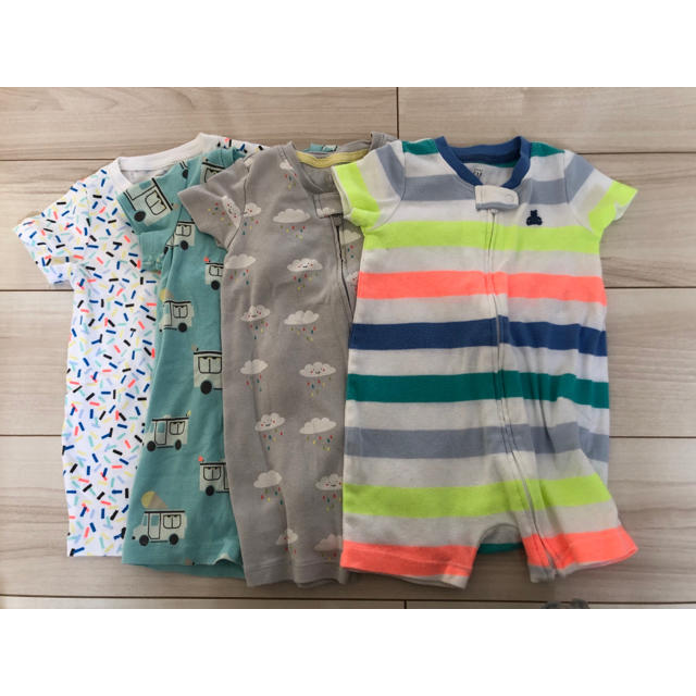 babyGAP(ベビーギャップ)のGAPBaby ギャップ ベビー用 ロンパース 4枚セット キッズ/ベビー/マタニティのベビー服(~85cm)(ロンパース)の商品写真