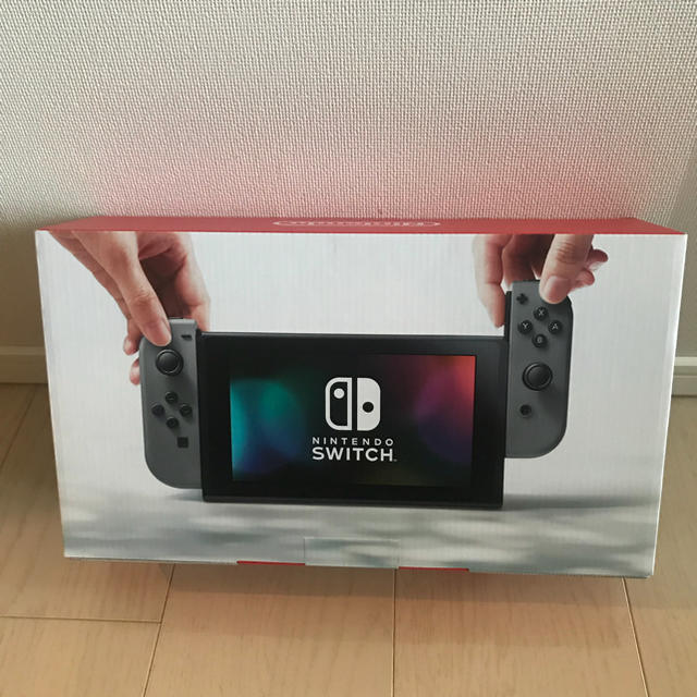 Nintendo Switch(ニンテンドースイッチ)の新品未開封 任天堂 Switch ニンテンドー スイッチ グレー エンタメ/ホビーのゲームソフト/ゲーム機本体(携帯用ゲーム機本体)の商品写真