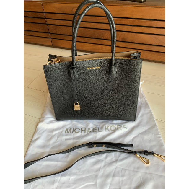 Michael Kors(マイケルコース)の☆もゆちゃん様専用☆美品☆マイケルコース ショルダーバッグ レディースのバッグ(ショルダーバッグ)の商品写真