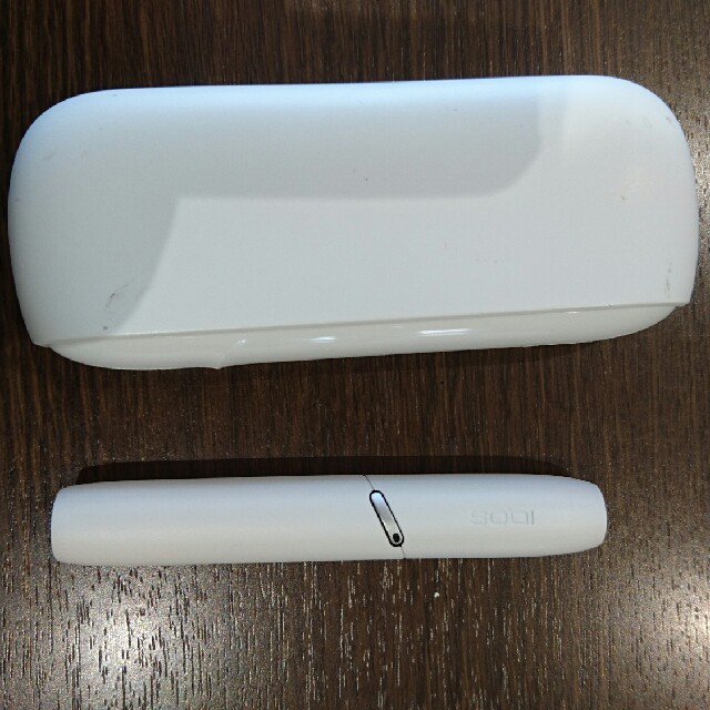 IQOS(アイコス)のIQOS3 メンズのファッション小物(タバコグッズ)の商品写真