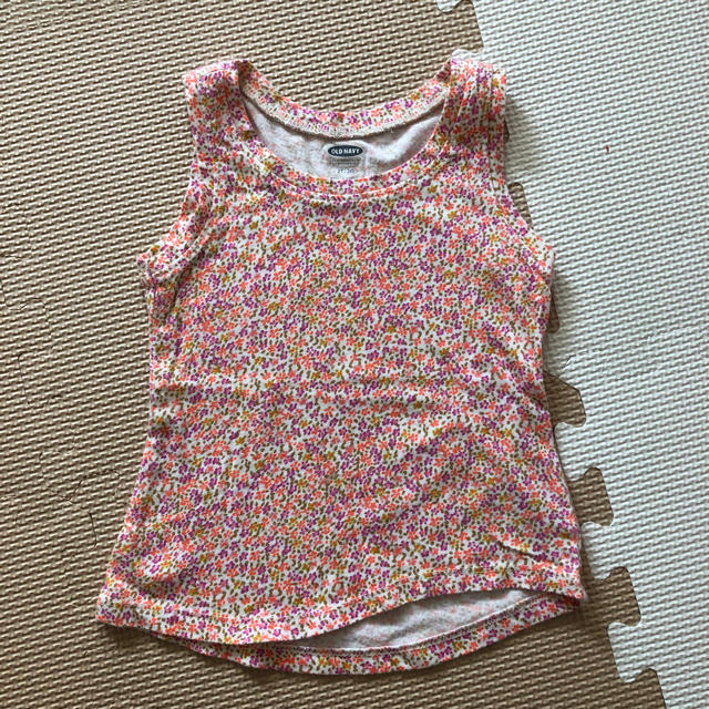 Old Navy(オールドネイビー)の2T/2A OLDNAVY タンクトップ キッズ/ベビー/マタニティのキッズ服女の子用(90cm~)(Tシャツ/カットソー)の商品写真