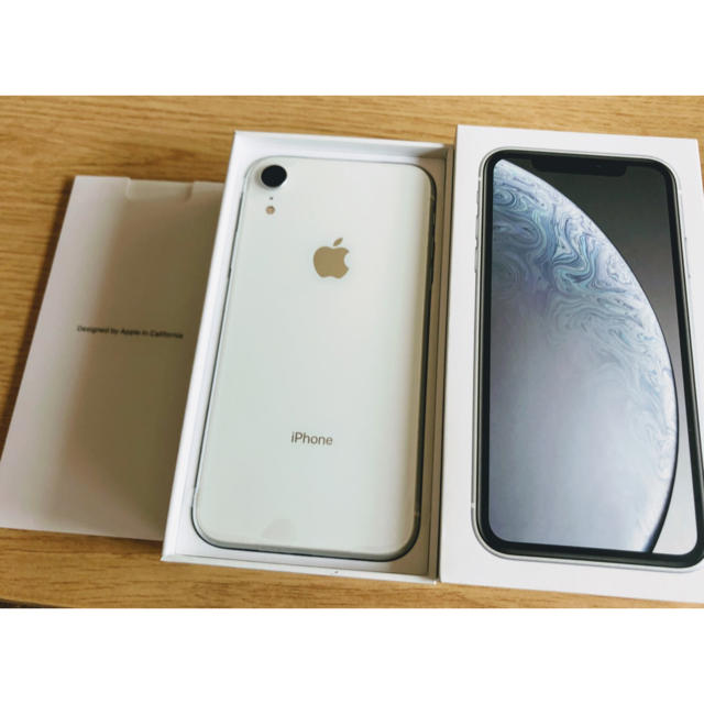 Apple(アップル)のHiro.｡.:*☆様専用 white yellow RED3台 スマホ/家電/カメラのスマートフォン/携帯電話(スマートフォン本体)の商品写真