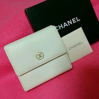 シャネル(CHANEL)の美品正規品【シャネル】Wホック財布＊白(財布)