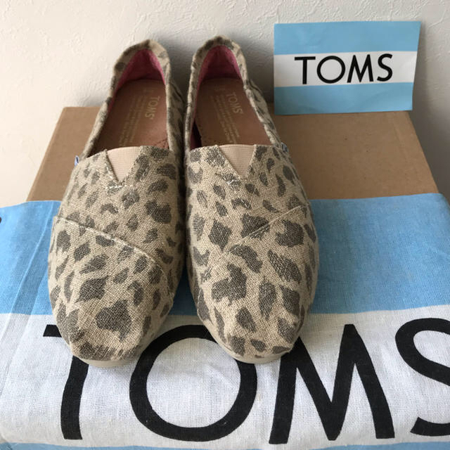 TOMS(トムズ)の★TOMS★スリッポン★麻★レオパード★ レディースの靴/シューズ(スリッポン/モカシン)の商品写真