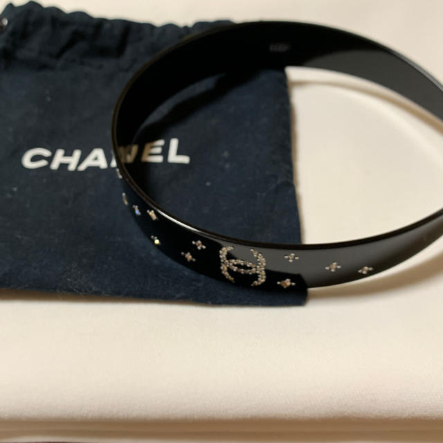 CHANEL(シャネル)のCHANEL カチューシャ レディースのヘアアクセサリー(カチューシャ)の商品写真