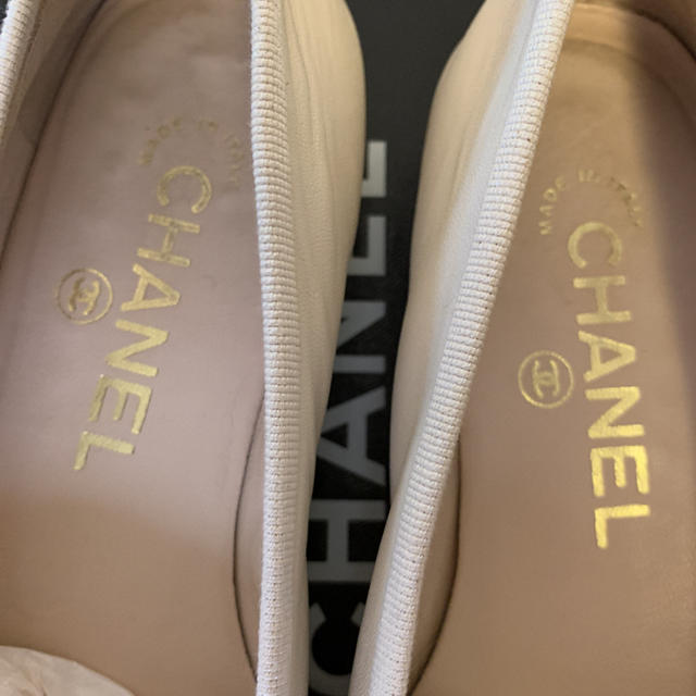 CHANEL(シャネル)のCHANEL シャネル バレエシューズ ベージュ レディースの靴/シューズ(バレエシューズ)の商品写真