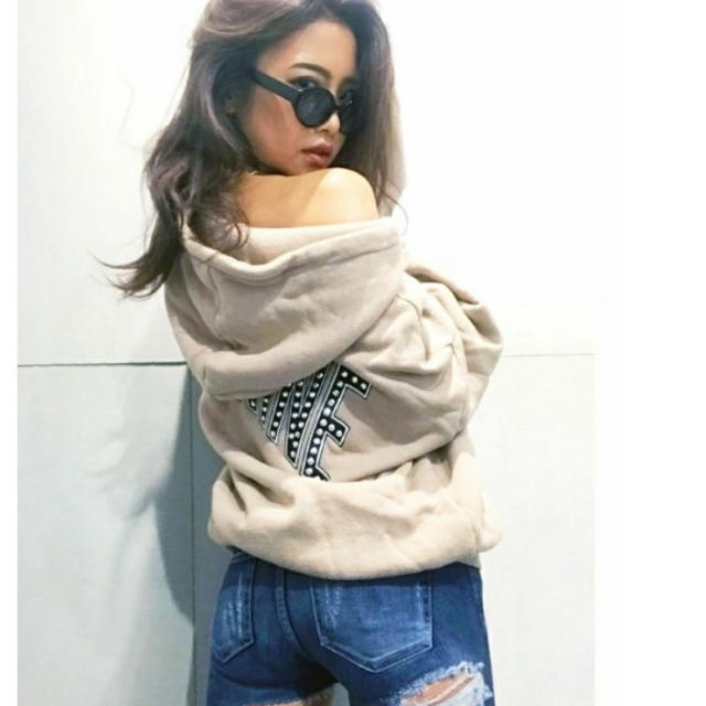 GYDA(ジェイダ)のジェイダ スタッズパーカー アングリッド ロデオクラウンズ moussy  レディースのトップス(パーカー)の商品写真