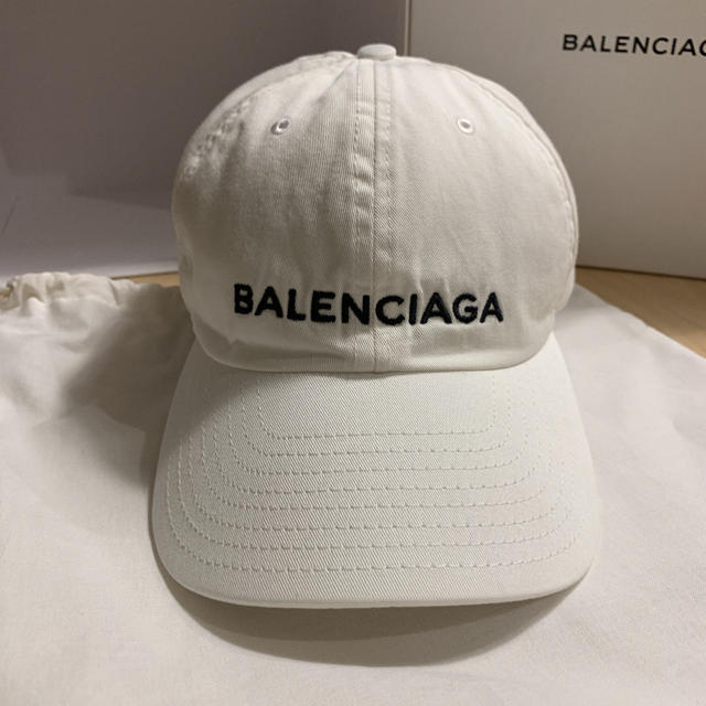 Balenciaga キャップ 白の通販 by ayushi｜バレンシアガならラクマ - バレンシアガ 大人気