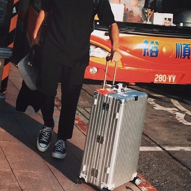 ジュラルミン製スーツケース　クラシックフライト　RIMOWA