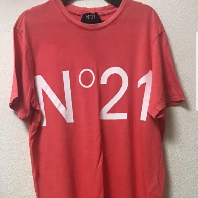 N°21(ヌメロヴェントゥーノ)のヌメロtシャツ メンズのトップス(Tシャツ/カットソー(半袖/袖なし))の商品写真