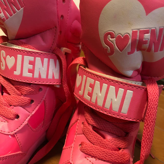 JENNI(ジェニィ)のJENNIの靴 レディースの靴/シューズ(スニーカー)の商品写真