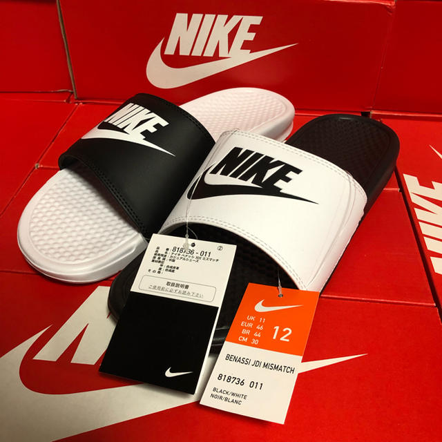 NIKE(ナイキ)のNIKE BENASSI MISMATCH ミスマッチ ナイキ ベナッシ メンズの靴/シューズ(サンダル)の商品写真