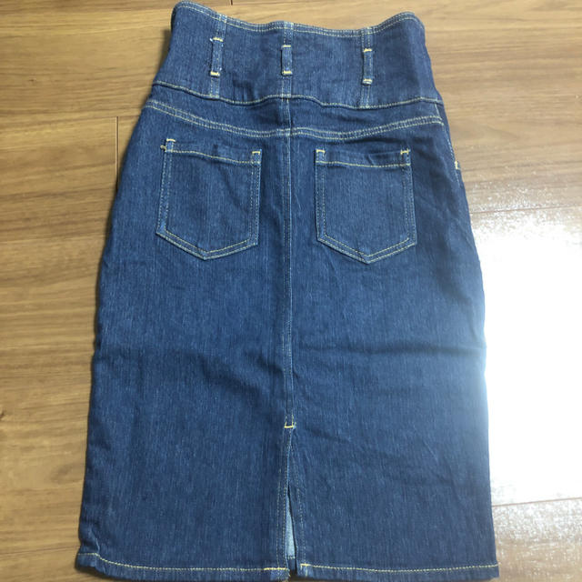 Rirandture(リランドチュール)のリランドチュール デニムタイトスカート レディースのスカート(ひざ丈スカート)の商品写真