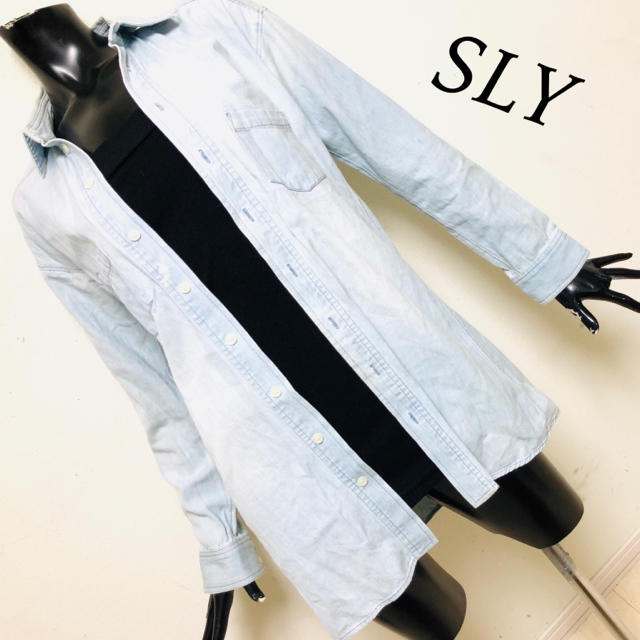 SLY(スライ)のSLY＊デニムシャツ レディースのトップス(シャツ/ブラウス(長袖/七分))の商品写真