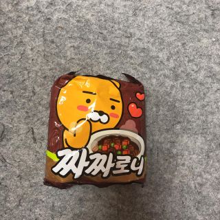 ライアン カカオフレンズ   ジャージャー麺 韓国 チャチャロニ(インスタント食品)