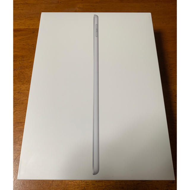 新品 iPad  2018(第6世代) 32GB シルバー SIMフリータブレット