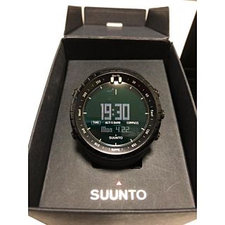 スント(SUUNTO)のSUUNTO CORE ALL BLACK 小さな打痕発見(腕時計(デジタル))