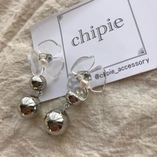 ケービーエフ(KBF)の再∞販 clear flower × silver pierce(ピアス)