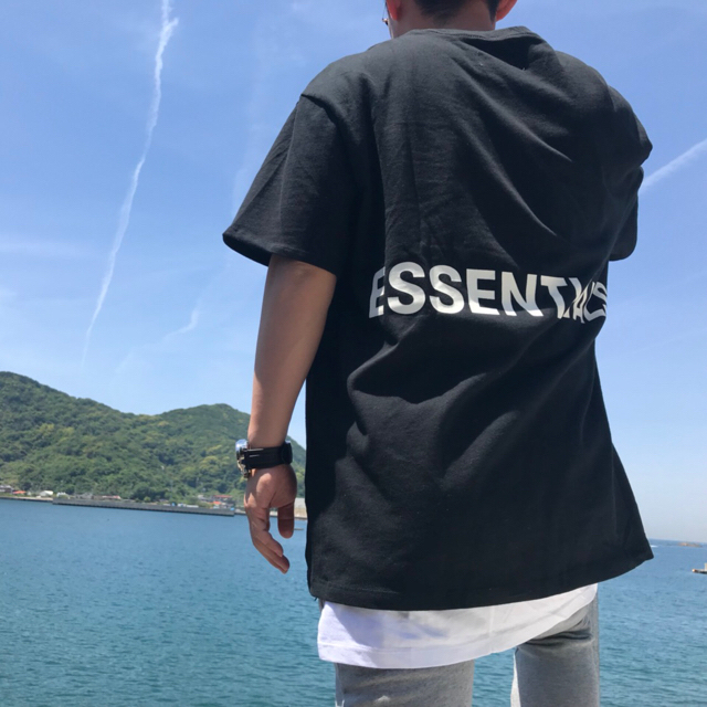 FEAR OF GOD(フィアオブゴッド)のessentials fearofgod エッセンシャルズ  メンズのトップス(Tシャツ/カットソー(半袖/袖なし))の商品写真