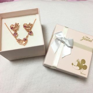 ディズニー(Disney)のDisney ミニーちゃん ピアス×ネックレス(ネックレス)